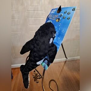 Brand New Pally  Paws Whale 10”  With Squeaker